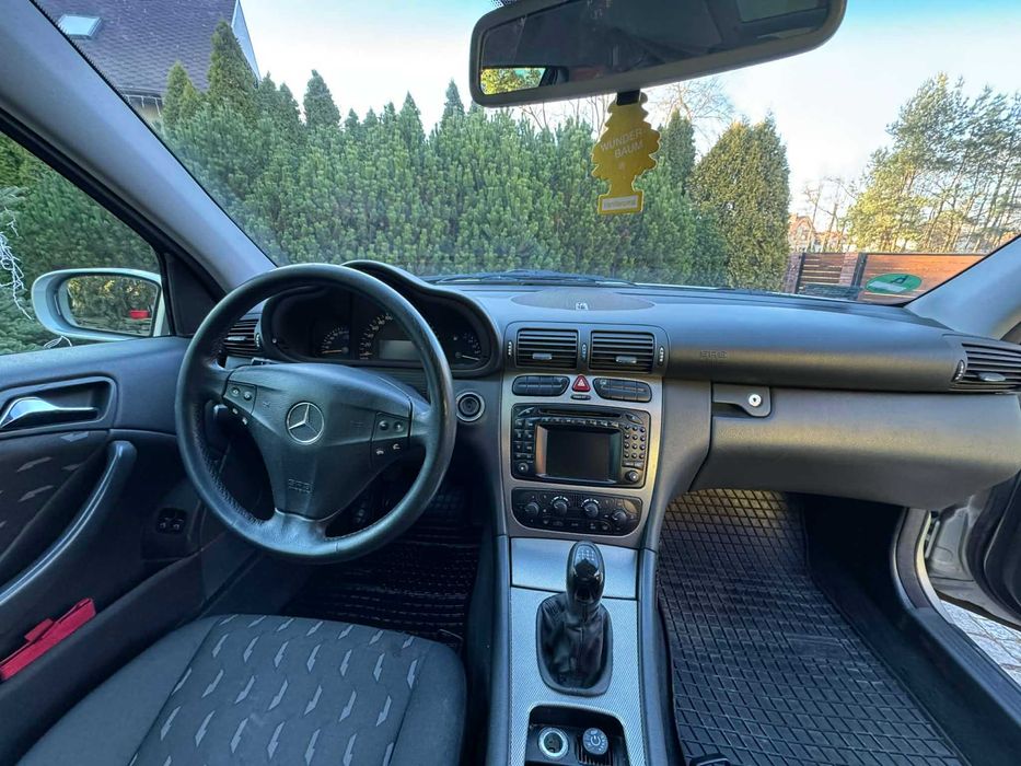 Pilna sprzedaz Mercedes Benz C 180 Coupe GAZ