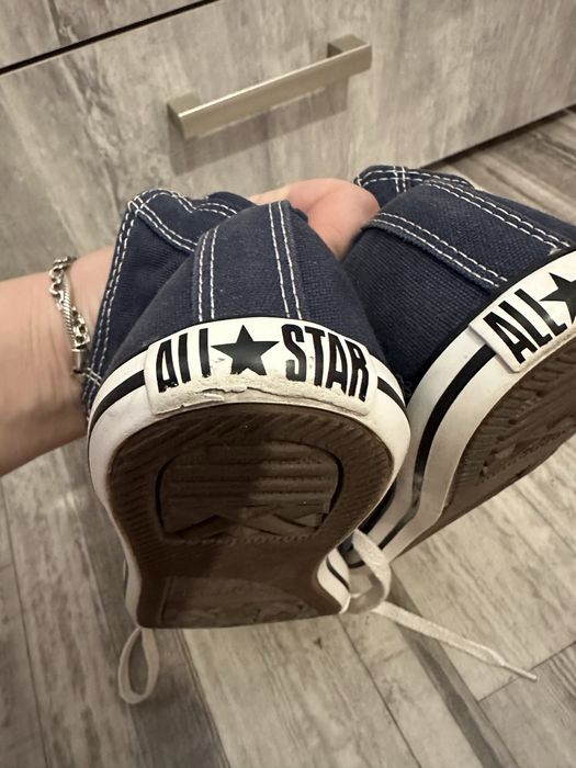 Продам кеди Converse
