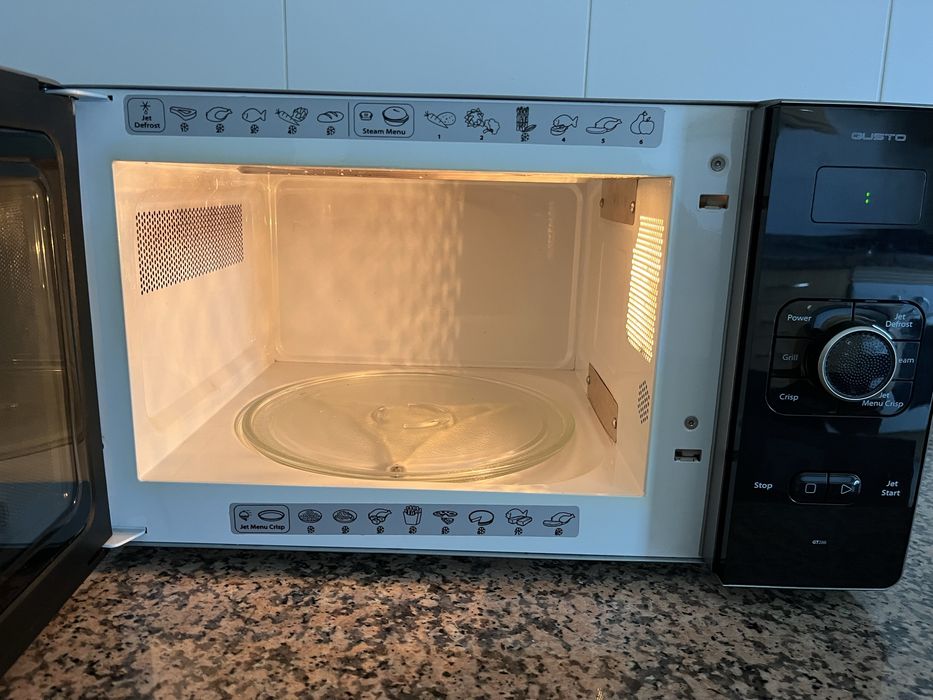 Microondas Whirlpool Gusto