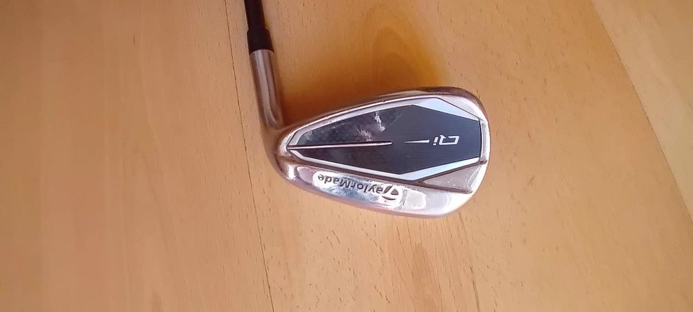 Taco de golf  TaylorMade Qi P usado