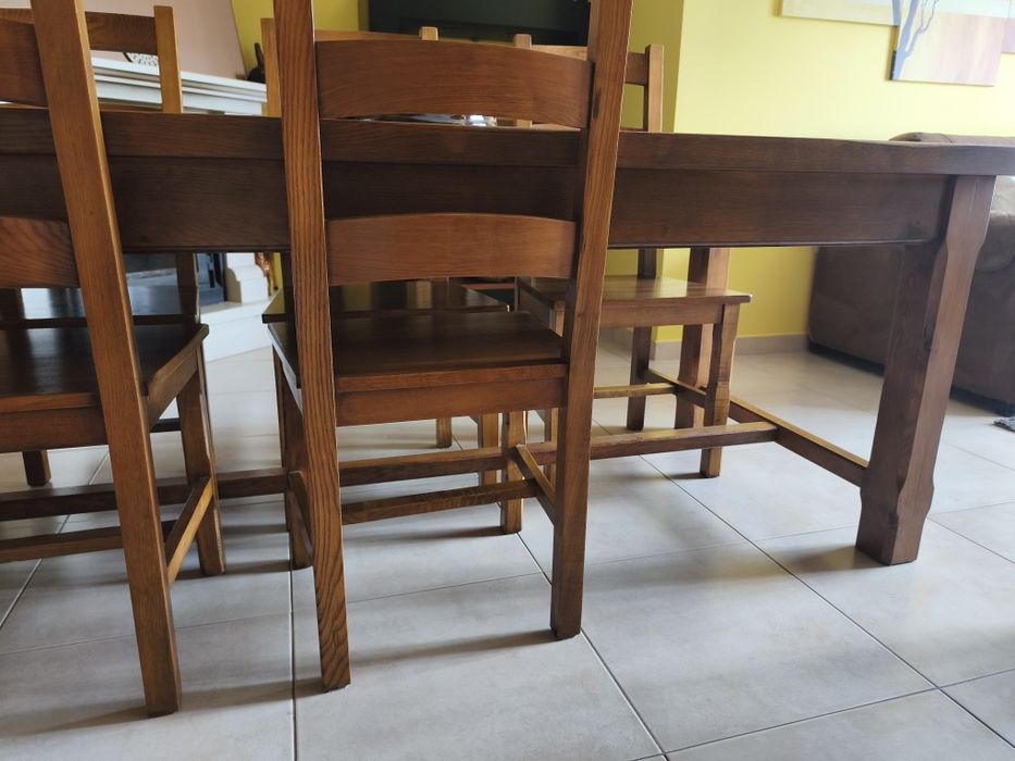 Mesa de jantar em carvalho
