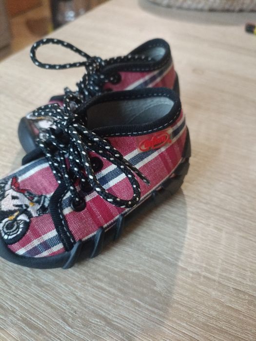 Buty buciki kapcie Befado r18