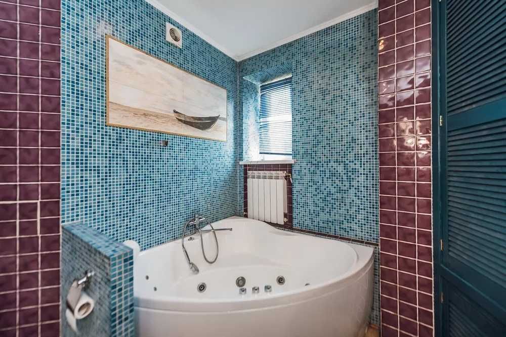 77 Будинок в парку "Сирецький Гай " басейн мангал музика альтанка