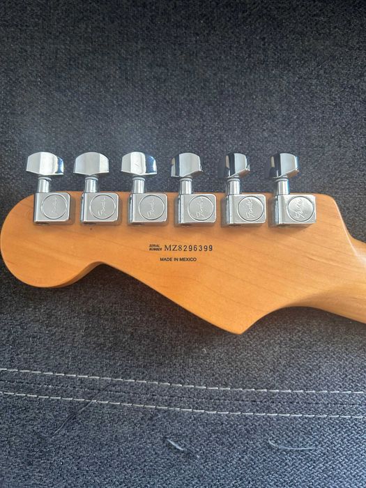 Fender Stratocaster Sunburst + case (collection/no negotiation/this week)