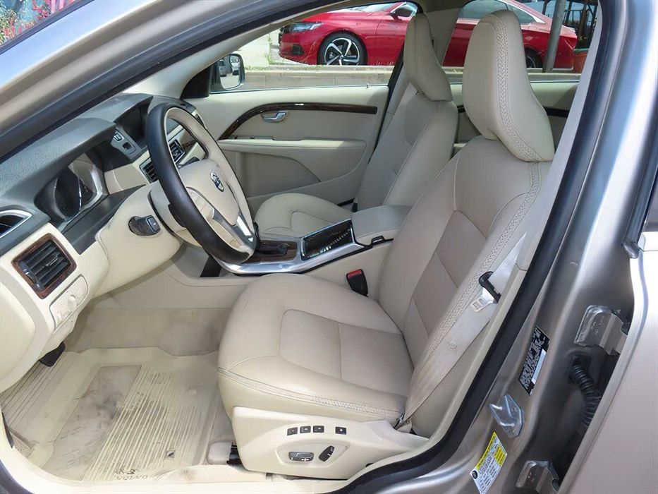 Volvo XC70 T5 Premier      2016