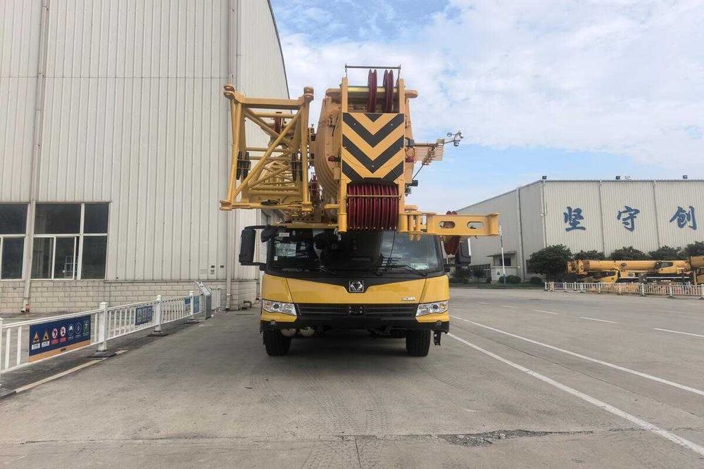 Автокран XCMG XCA160H вантажопідіймальність 160 т. 2025 р. в наявності