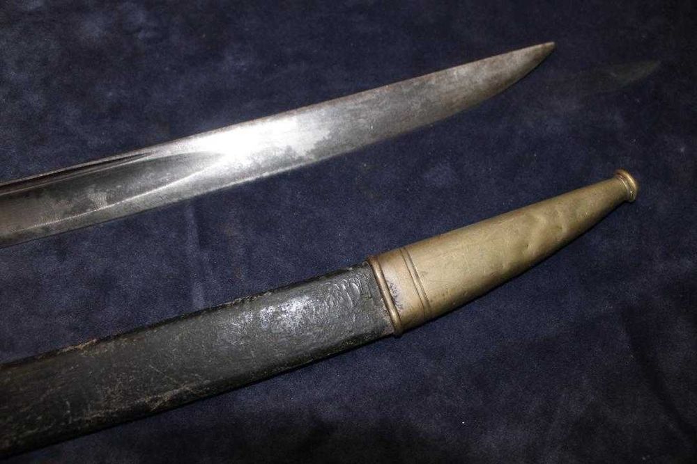 Espada Sabre Antigo para oficial português, reinado D.MARIA II