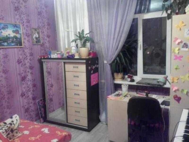 Продам 2 к кв Баварія (Бавария)
