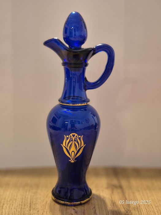 Targ staroci. Vintage. Avon szklany dzbanek z korkiem