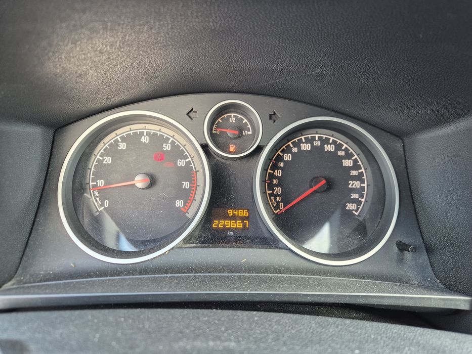 Opel Zafira, 1.8 benzyna, 7-osobowy ZADBANA