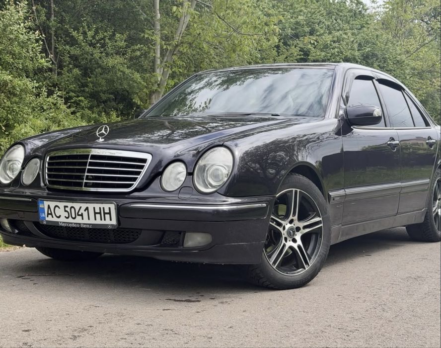 Продам Mercedes-Benz 210