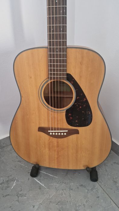 Guitarra Acústica Yamaha FG800M