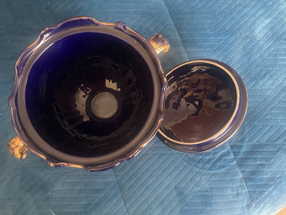 Terrina / Bomboneira Decorativa em Porcelana com Tampa – Azul e Dourado
