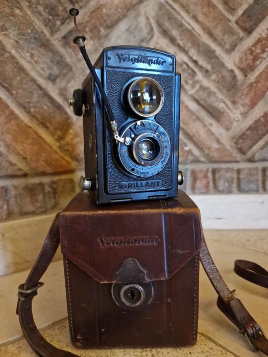 Câmara fotográfica Voigtlander Brillant