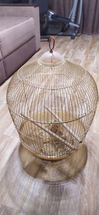 Клетка для попугаев и других птиц