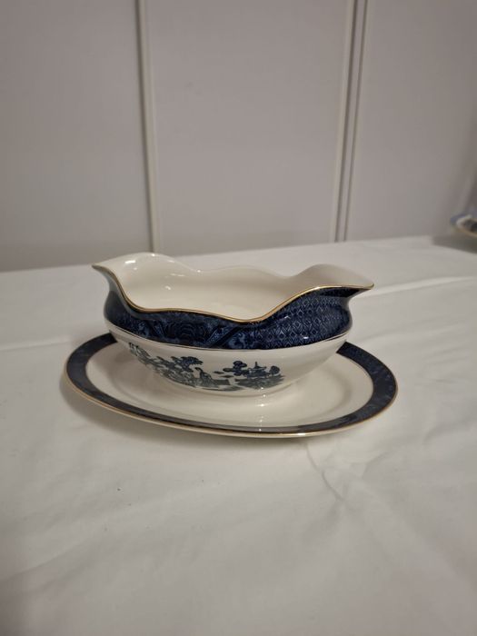 Conjunto pratos antigos