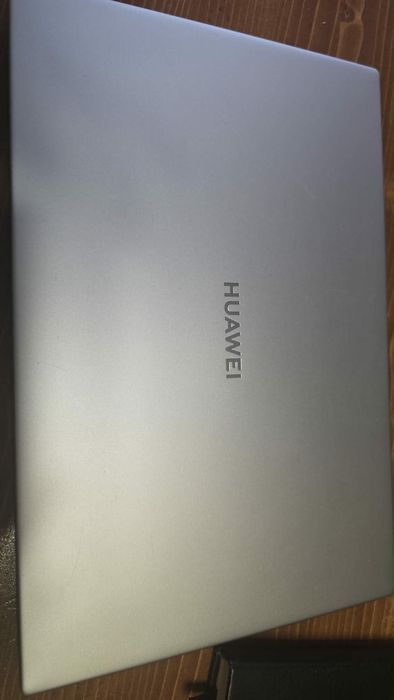 Huawei matebook d14