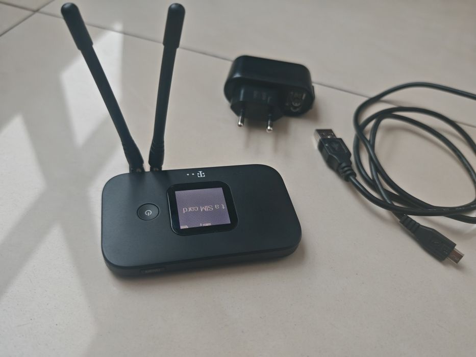 Router Huawei mobilny, przenośny z dodatkowymi antenami 4G LTE