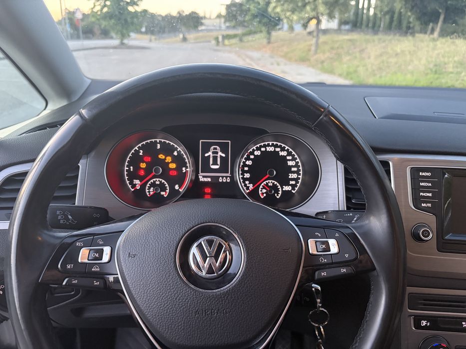 Golf Sportvan Highline
