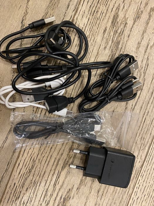 Krotkie kable USB-C przedlozka i ladowarka