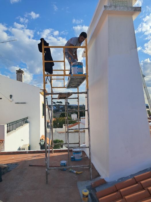 Pinturas e serviços de construção civil