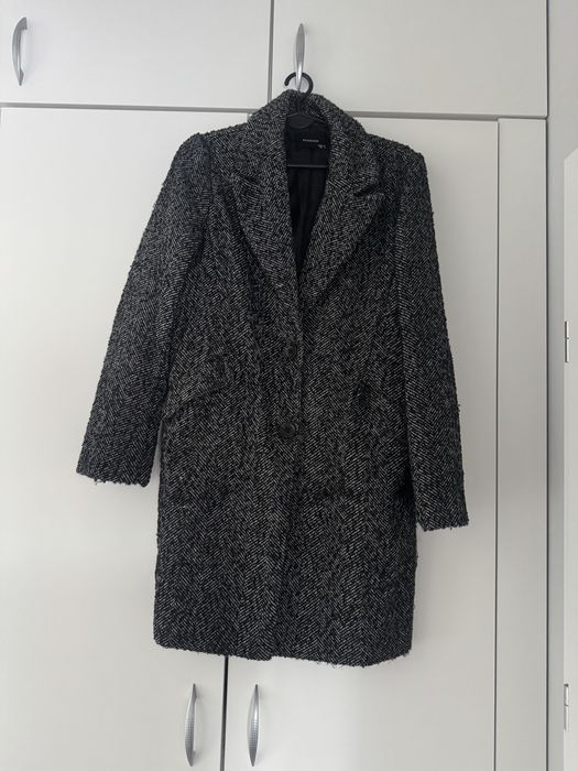 Damski plaszcz reserved