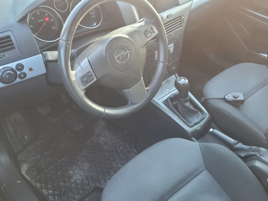 Opel Astra H 1,7 diesel *Klimatyzacja Elektryka * Tanie Auta Bydgoszcz