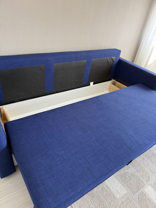 Vendo sofá/cama confortável, em bom estado