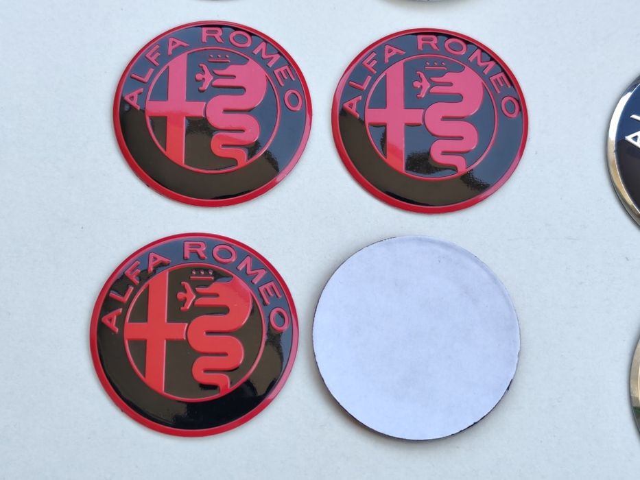4 Emblemas Jante Alfa Romeo 50mm 56mm Autocolantes Centro Roda Preto Vermelho Clássico Giulia Giulietta Novo
