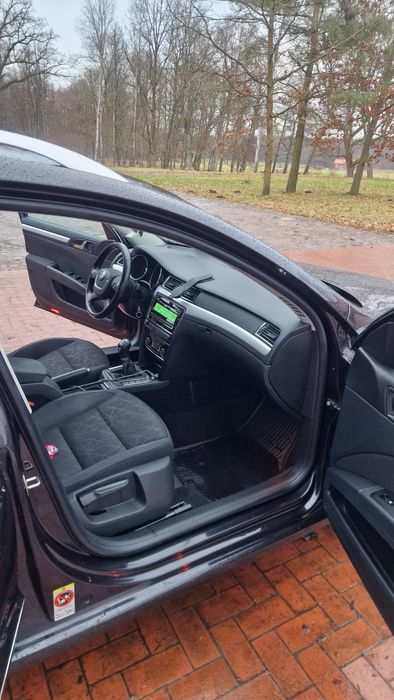 Skoda Superb sprowadzona zarejestrowana  super stan.