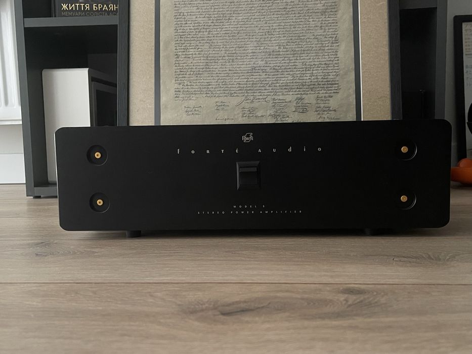 Легедарний Підсилювач Forte Model 5 Hi Class