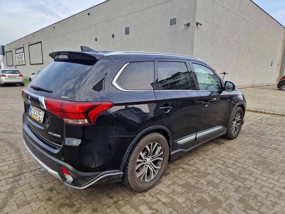 Mitsubishi outlander 2018 krajowy full opcja