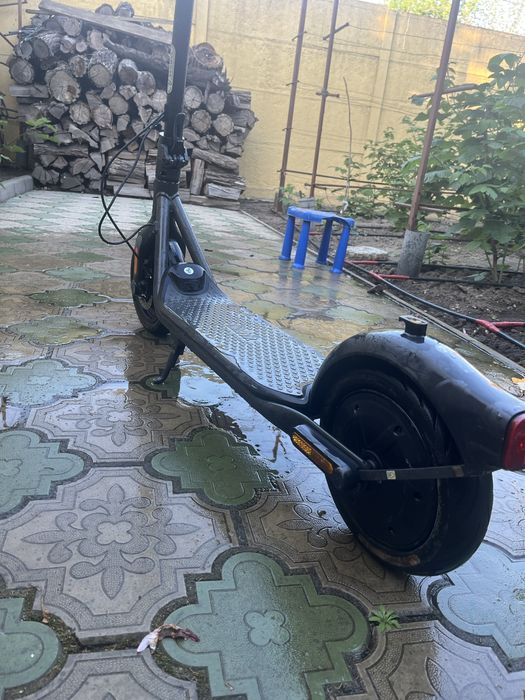 Электросамокат ninebot kickscooter f2