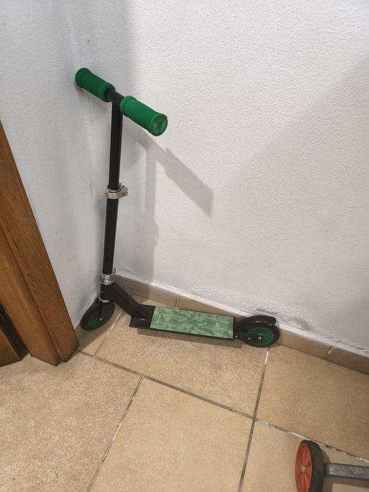 Vendo trotinete de criança