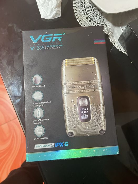 Продам електро бритву VGR V-335