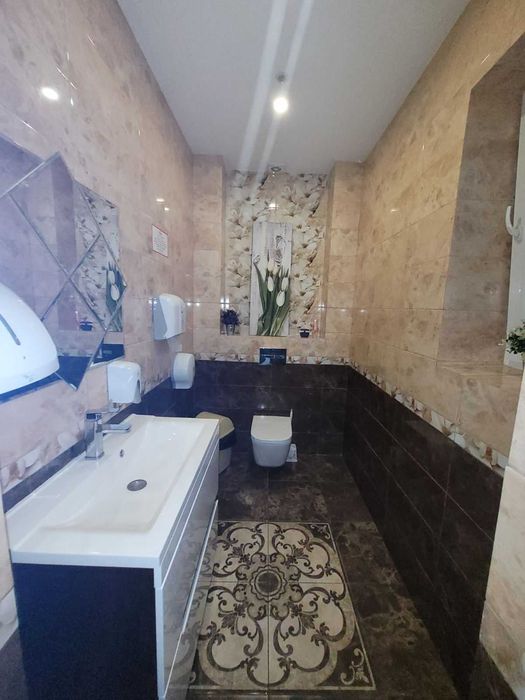 Приміщення діючого ресторану, м. Радехів