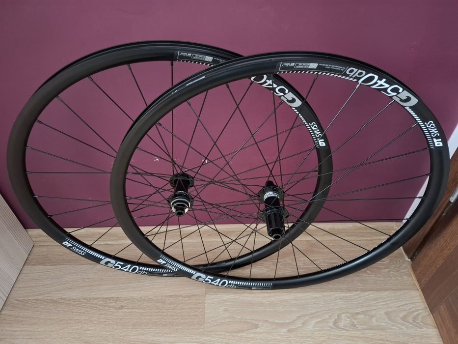 Nowe koła 28 29 dt swiss novatec gravel sztywne osie maszynowe łożyska