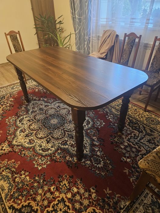 Sprzedam stół 180 cm/236 cmx89 cm