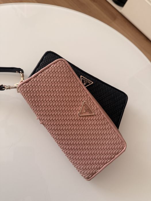 Duży portfel damski Guess różowy