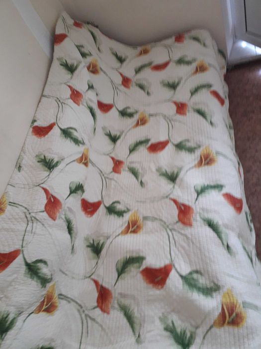 хлопковое стеганое покрывало на кровать