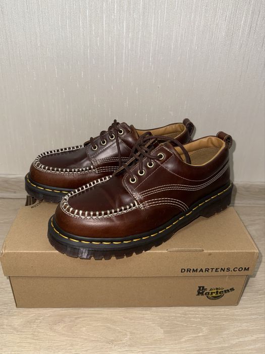 Шкіряні туфлі Dr. Martens Lowell, коричневі