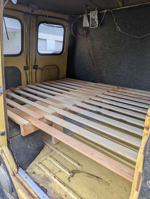 Estrutura sofá cama em madeira maciça
