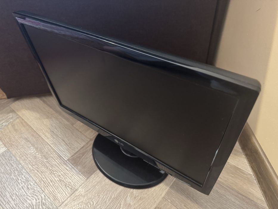 Монітор, lg flatron w1943ss