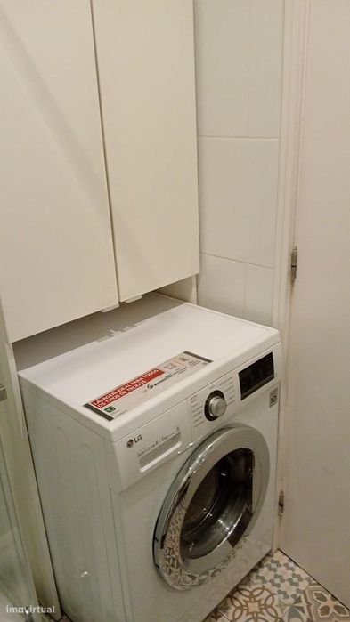 Apartamento T0 com 58 m2 na Rua Aníbal Cunha