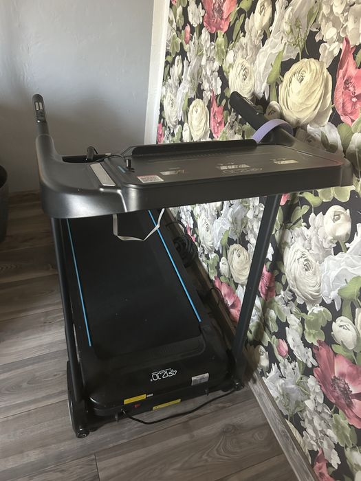 Bieżnia  elektryczna NOWA