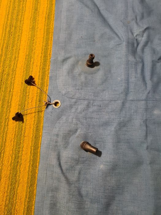 Продам матрац надувний, цілий без дірок.