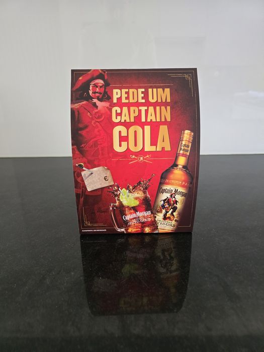Rum Captain Morgan Publicidade Bar