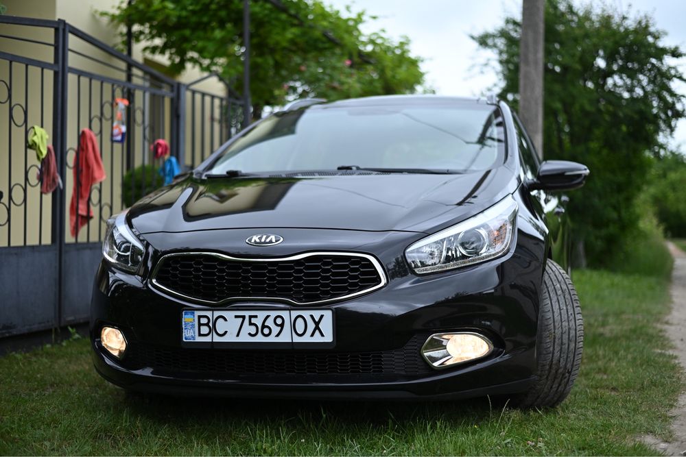 Продам Kia ceed 2016
