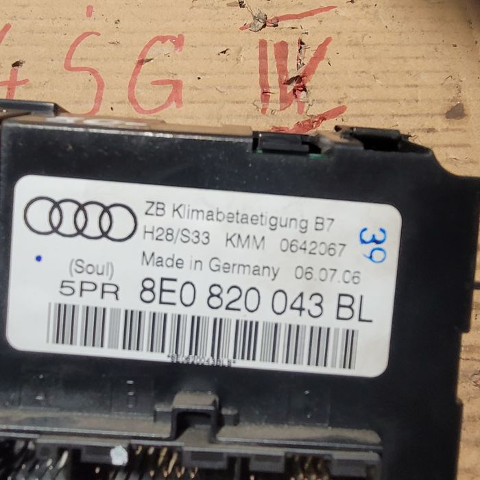 Panel nawiewu klimatyzacji 2DIN audi a4 b7 2006r