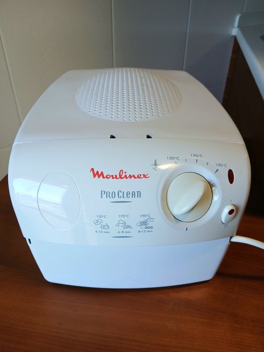 Fritadeira eléctrica Moulinex - NOVA